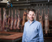 Wildfleisch vom Metzger empfohlen - Jagdfakten.at im Gespräch mit Matthias Zehentner
